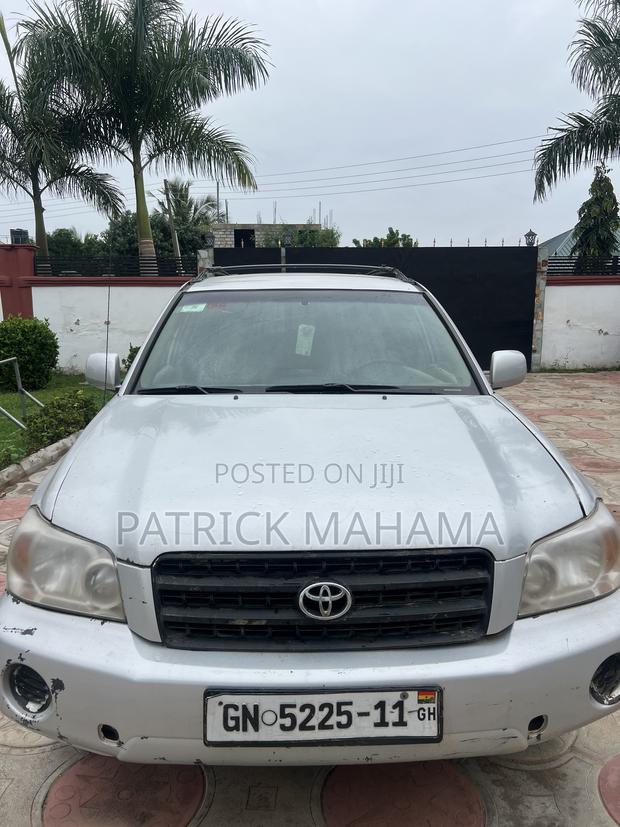 Toyota Highlander 2002 Silver