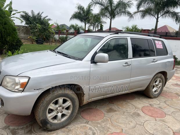 Toyota Highlander 2002 Silver
