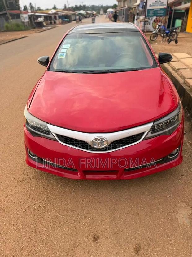 Toyota Camry SE 4dr Sedan (2.5L 4cyl 6A) 2015 Red
