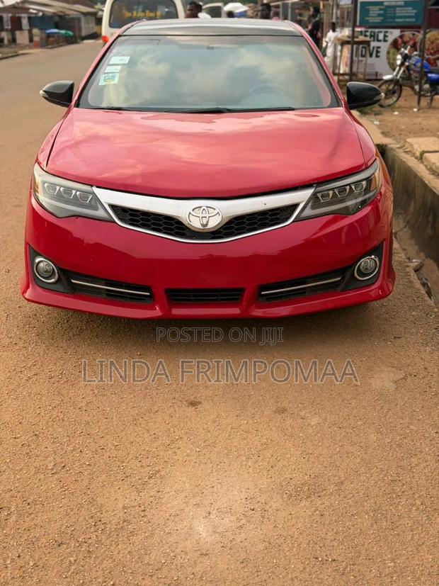 Toyota Camry SE 4dr Sedan (2.5L 4cyl 6A) 2015 Red