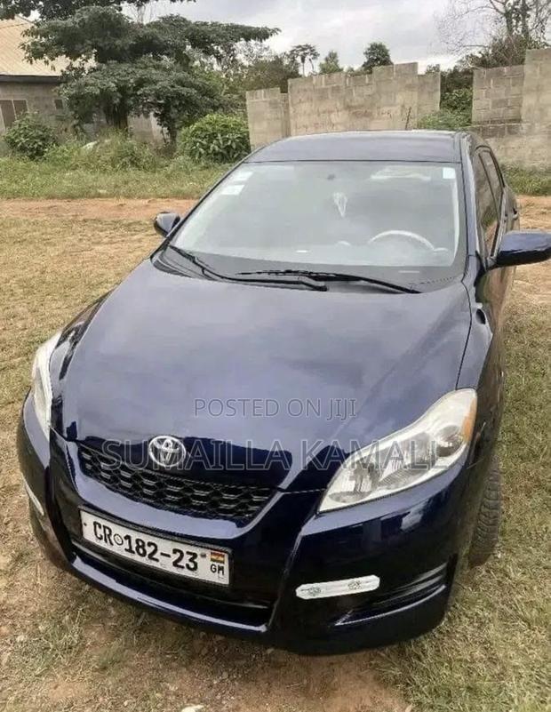 Toyota Matrix S Hatchback AWD (2.4L 4cyl 4A) 2009 Blue