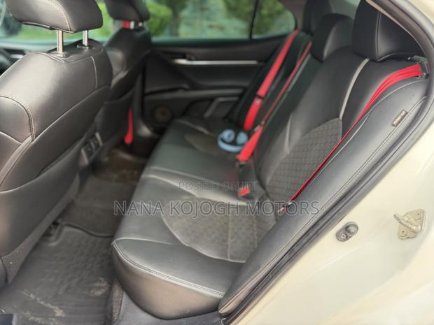 Toyota Camry 2020 White