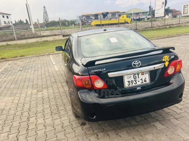 Toyota Corolla 2010 Black
