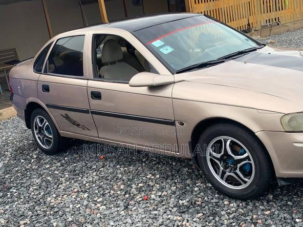 Opel Vectra 2009 Gold