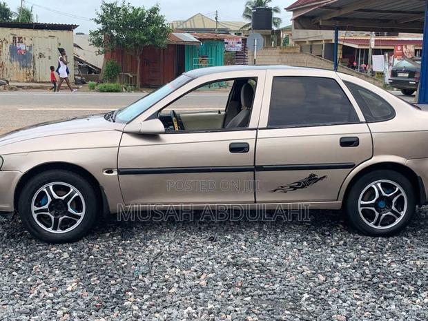 Opel Vectra 2009 Gold