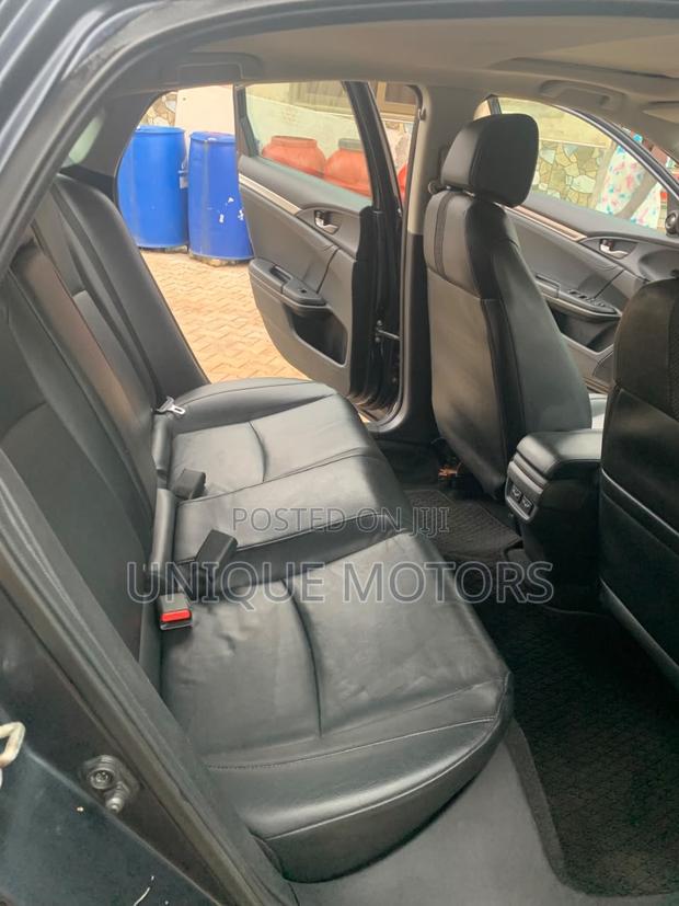 Honda Civic Touring Sedan 2020