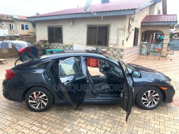 Honda Civic Touring Sedan 2020