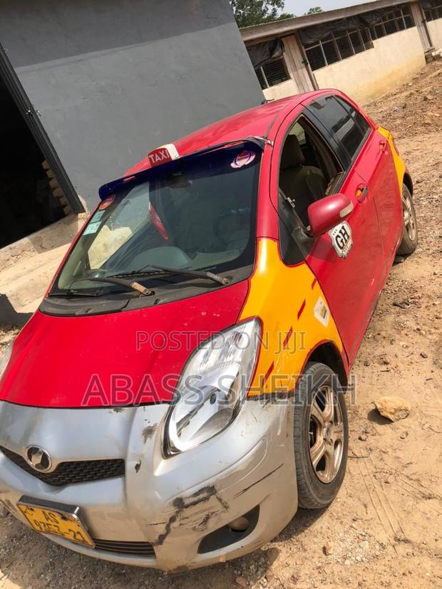 Toyota Vitz 1.5 FWD 3dr 2010 Red