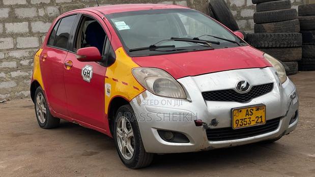 Toyota Vitz 1.5 FWD 3dr 2010 Red