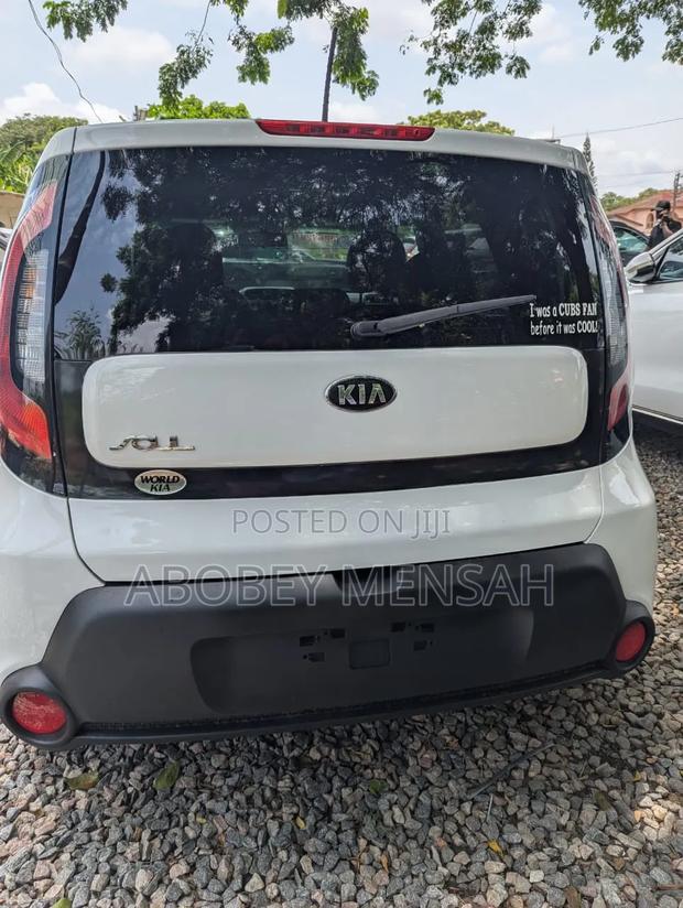 Kia Soul Base Hatchback 2016 White