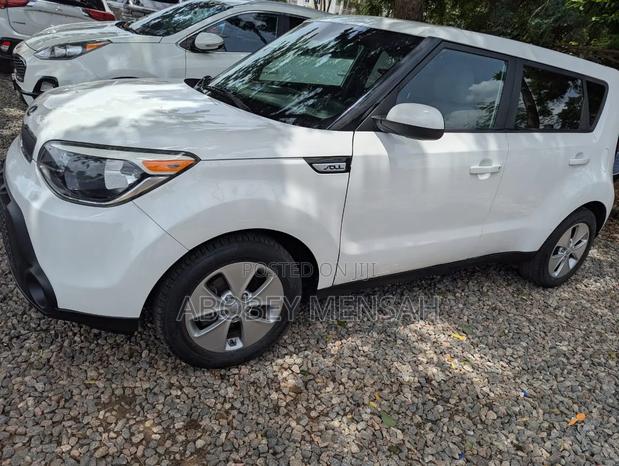 Kia Soul Base Hatchback 2016 White