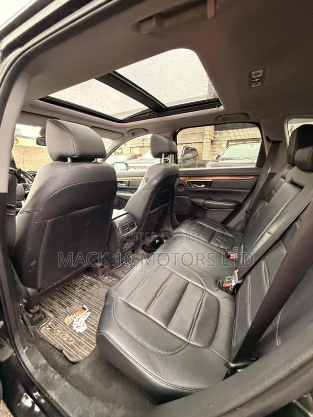 Honda CR-V Touring AWD 2018 Silver