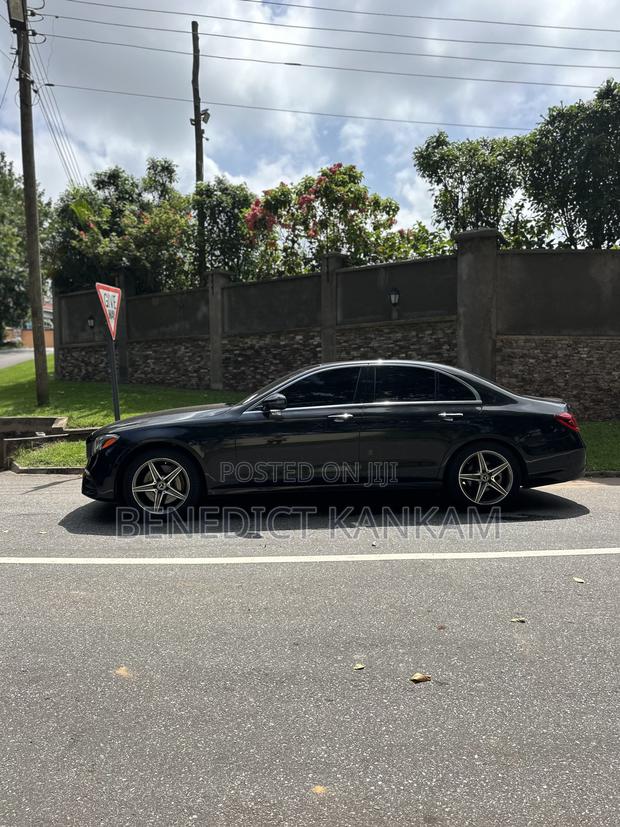 Mercedes-Benz E300 2018 Black
