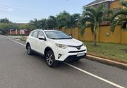 Toyota RAV4 XLE 4dr SUV (2.5L 4cyl 6A) 2018 White for sale