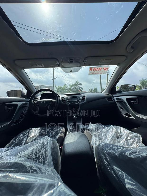 Hyundai Elantra 2015 Brown