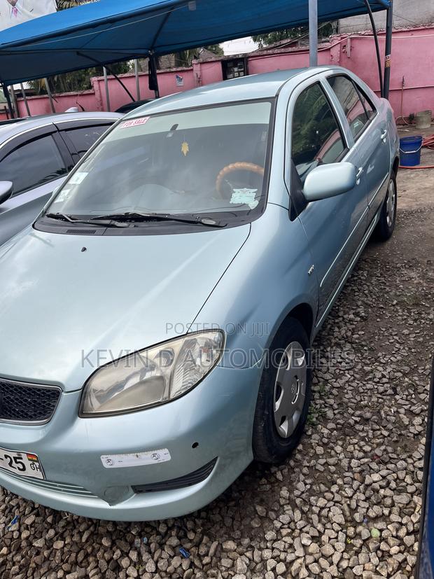 Toyota Vios 2010 Green