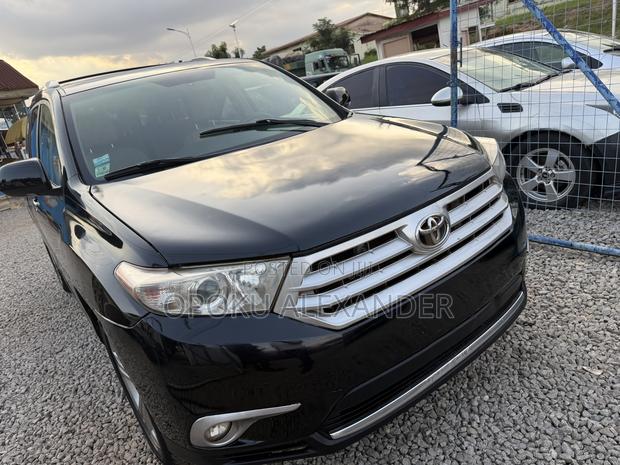 Toyota Highlander Limited 2010 Black
