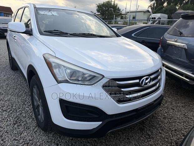 Hyundai Santa Fe 2014 White