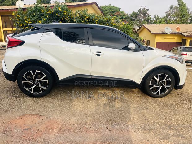 Toyota C-HR XLE Prermium FWD (2.0L 4cyl 2AM) 2018 White