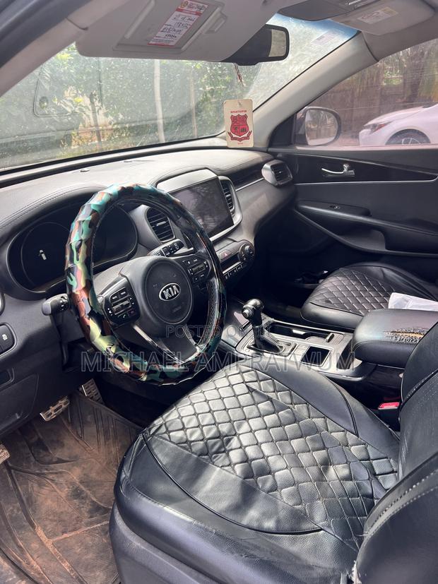 Kia Sorento 4dr SUV 2016 Gray