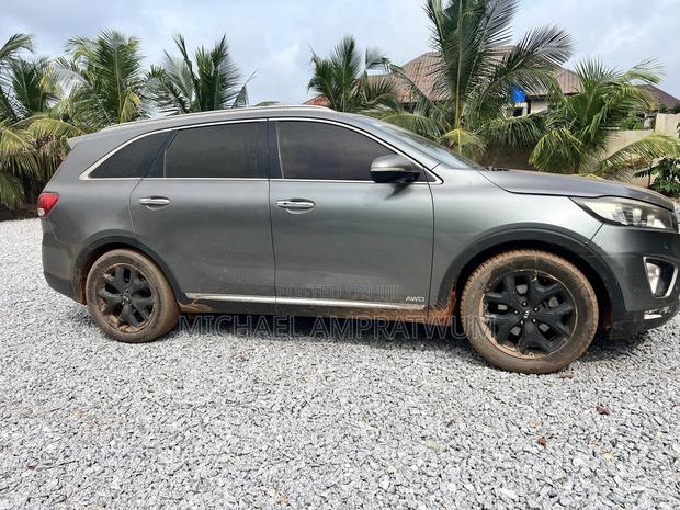 Kia Sorento 4dr SUV 2016 Gray