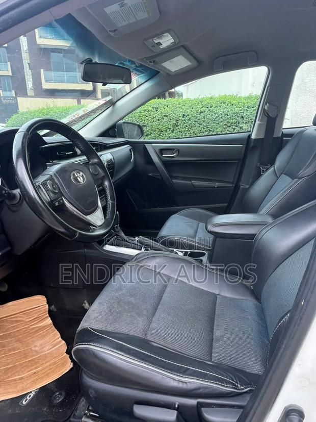Toyota Corolla 2015 White