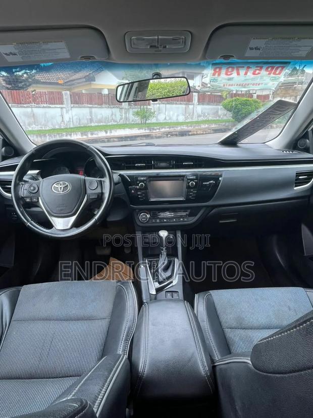 Toyota Corolla 2015 White
