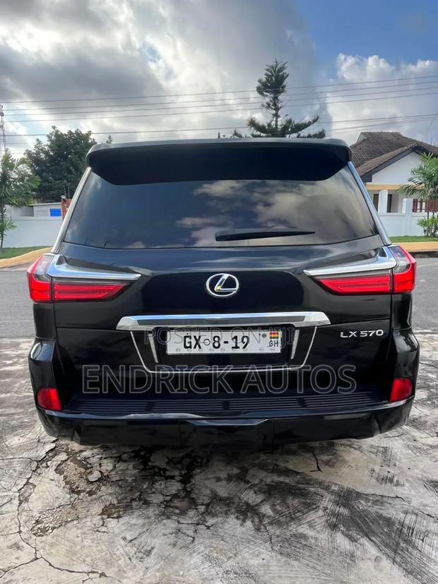 Lexus LX 570 AWD 2018 Black