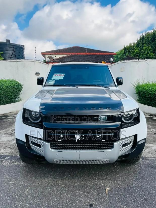 Land Rover Defender 2024 White