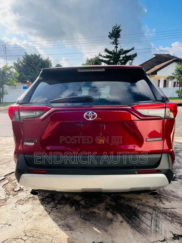 Toyota RAV4 Adventure 2019 Red