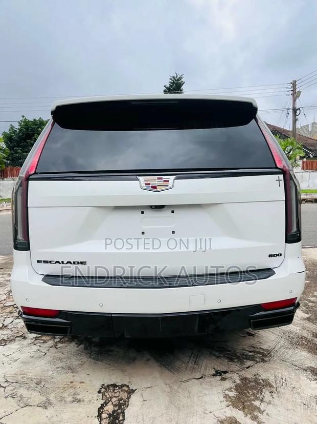 Cadillac Escalade 2023 White