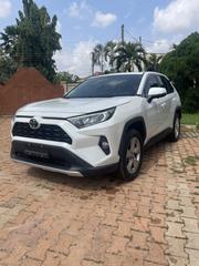 Toyota RAV4 2022 White for sale