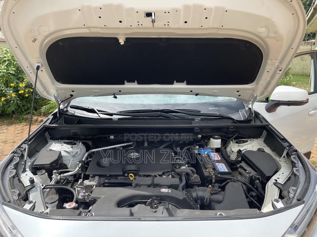 Toyota RAV4 2024 White