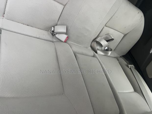 Toyota Belta 2010 Blue