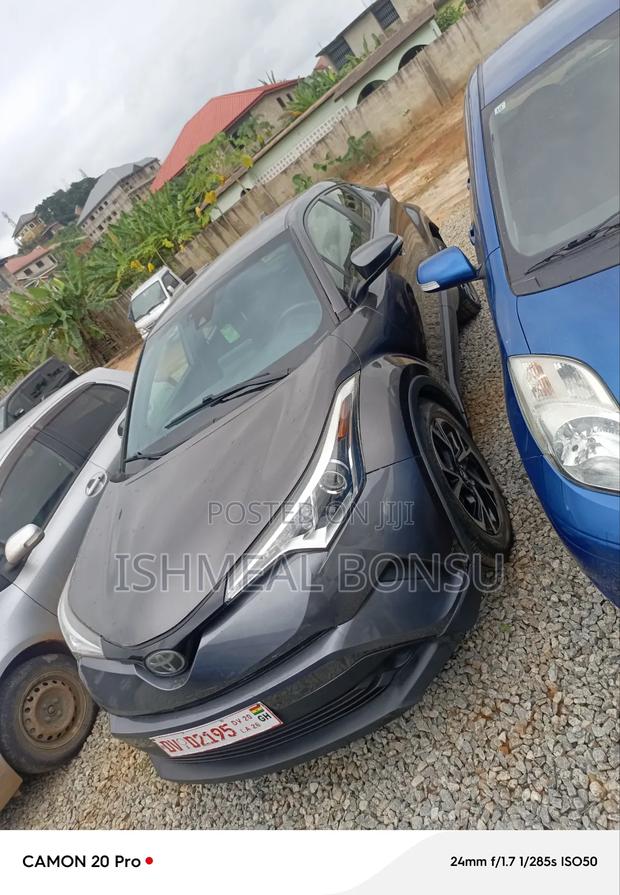 Toyota C-HR 2019 Gray