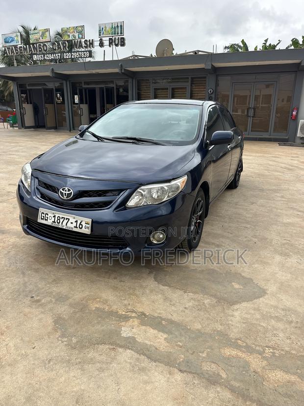 Toyota Corolla LE 4dr Sedan (1.8L 4cyl 4A) 2013 Blue