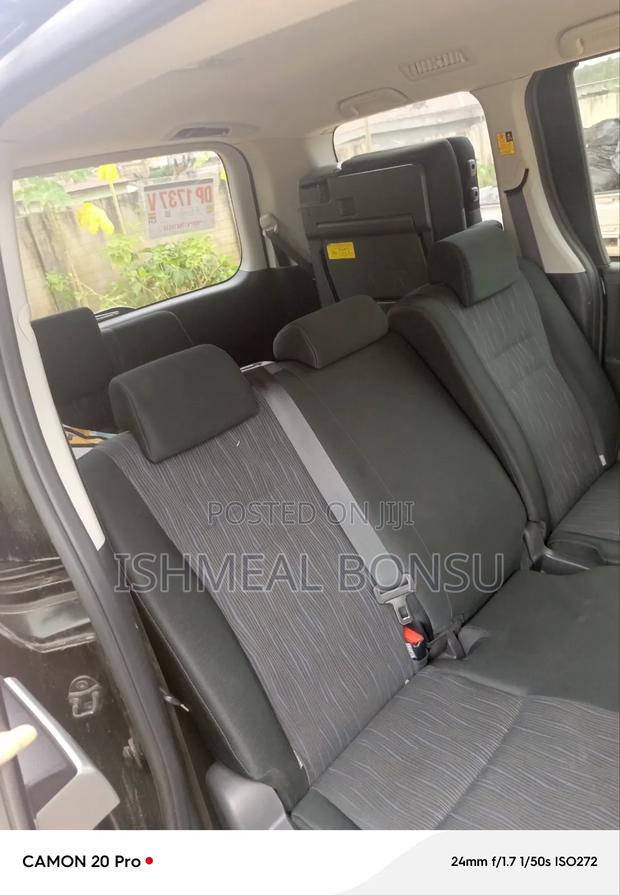 Toyota Voxy 2013 Black