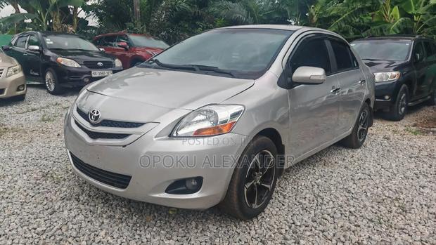 Toyota Yaris 2009 Silver