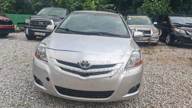Toyota Yaris 2009 Silver