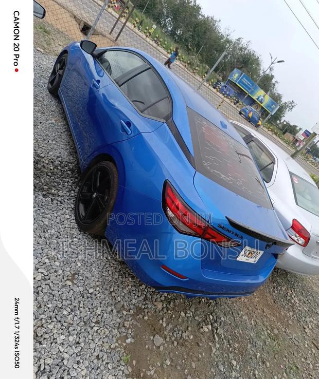 Nissan Sentra 2018 Blue