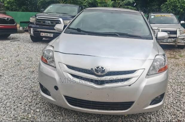 Toyota Yaris 2009 Silver