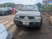 Mitsubishi L200 2010 Gray for sale