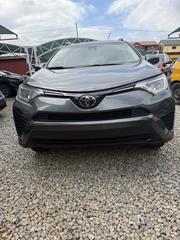 Toyota RAV4 LE 4dr SUV AWD (2.5L 4cyl 6A) 2018 Gray for sale