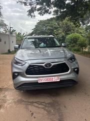 Toyota Highlander XLE 2025 Silver for sale