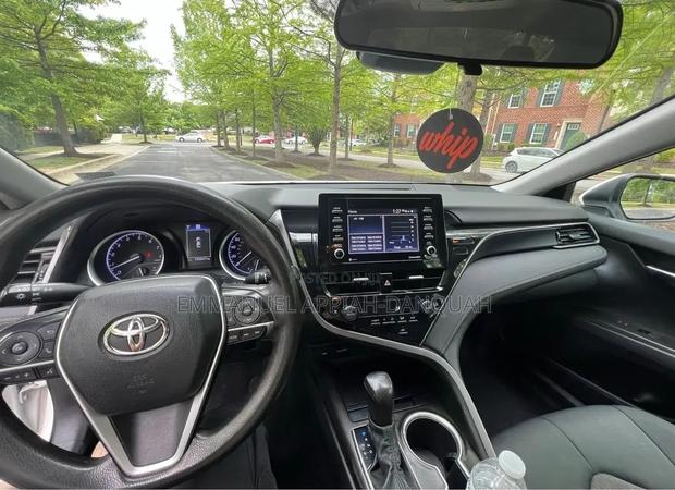 Toyota Camry LE 2022 White