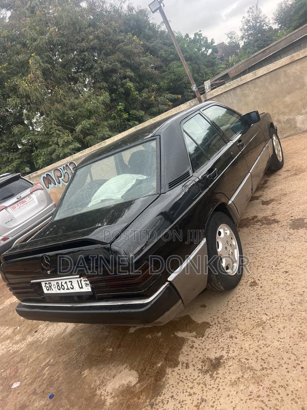 Mercedes-Benz 190 1995 Black
