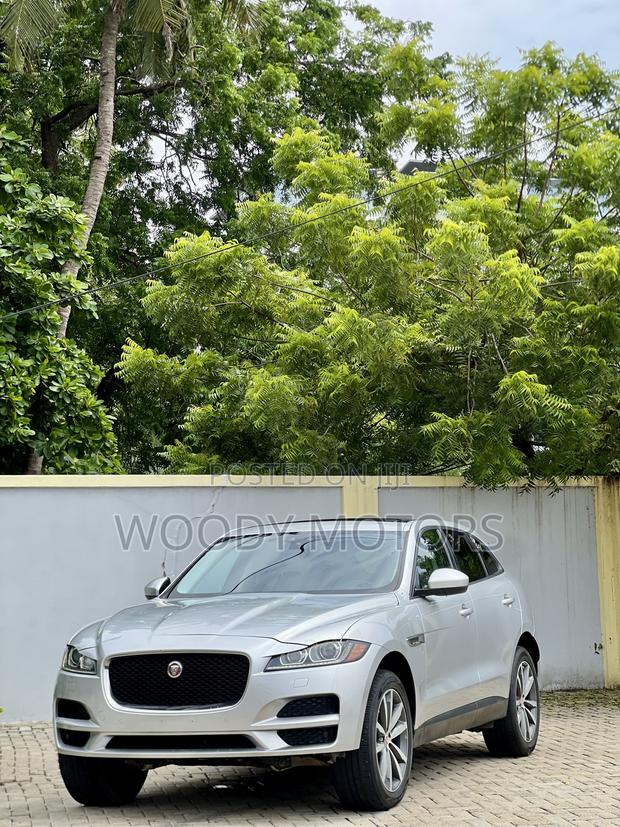 Jaguar F-Pace 35t Premium 2017 Silver