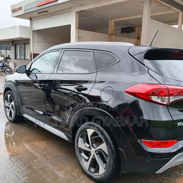 Hyundai Tucson Sport AWD 2017 Black