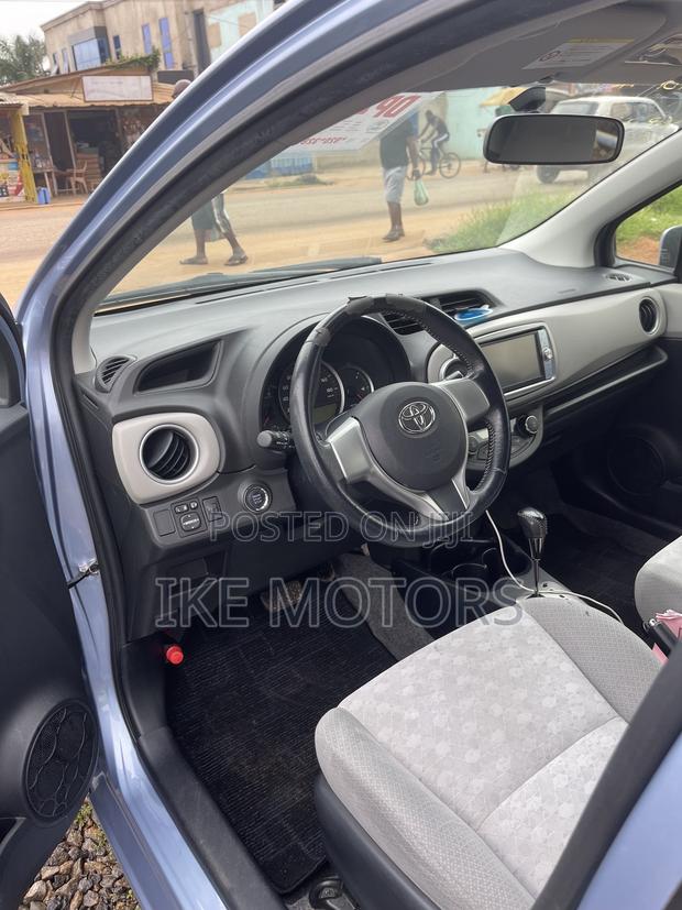 Toyota Vitz 1.3 AWD 3dr 2013 Blue