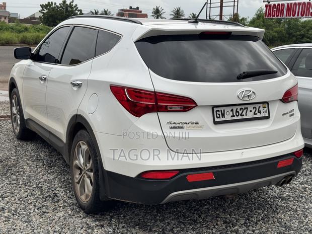 Hyundai Santa Fe Limited 4dr SUV (3.3L 6cyl 6A) 2015 White